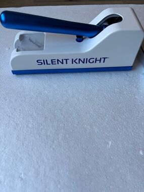 Silent Knight Blue & White Pill Cruher